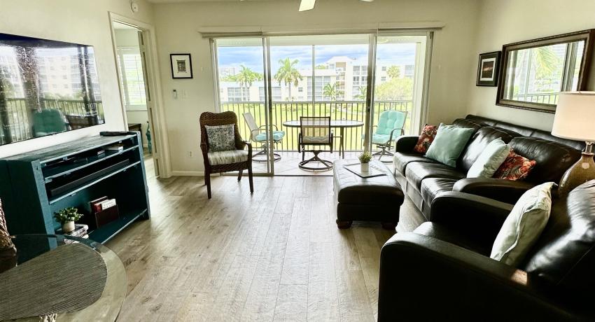 Living Room view of the lanai