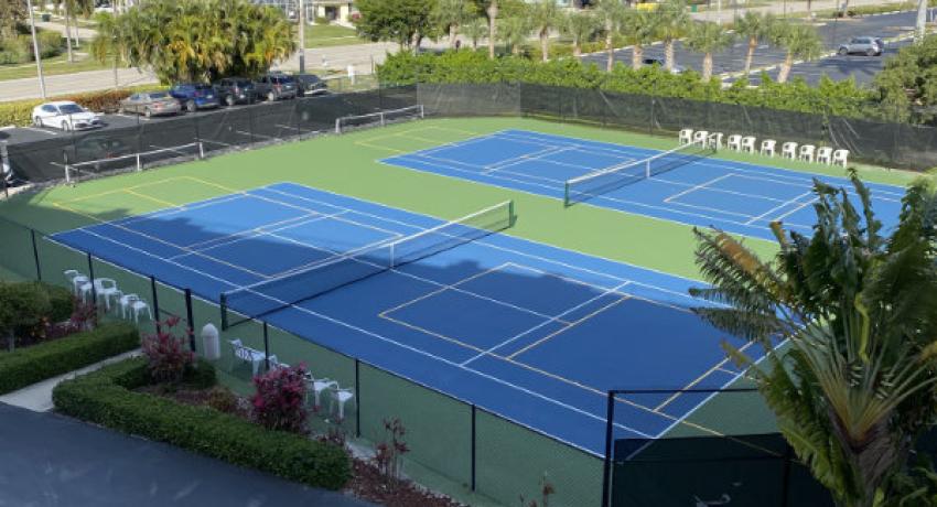 Tennis courts C-402